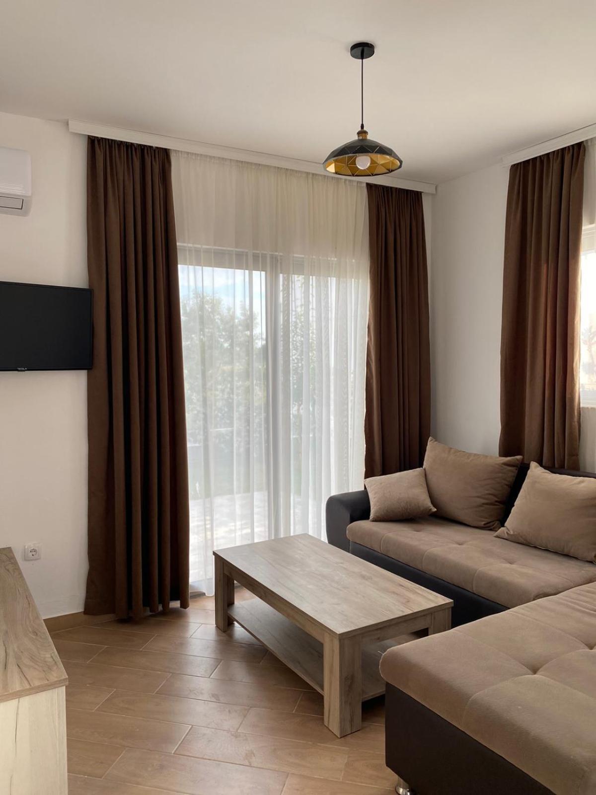 Imperial Family Resort Улцинь Экстерьер фото